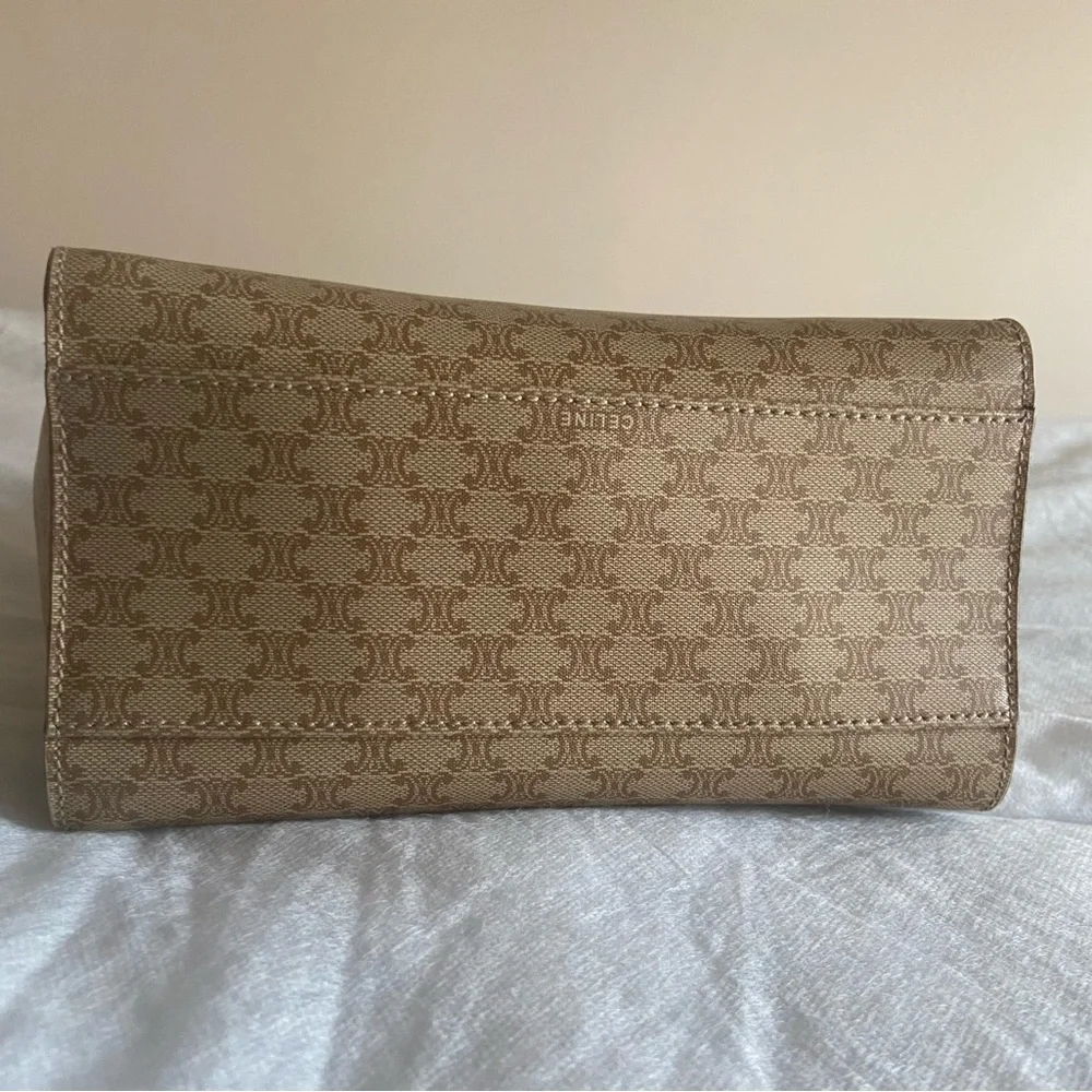 RARE CELINE VINTAGE HANDLE MACADAM BAG 
*Collector's item* - Picture 9 of 17
